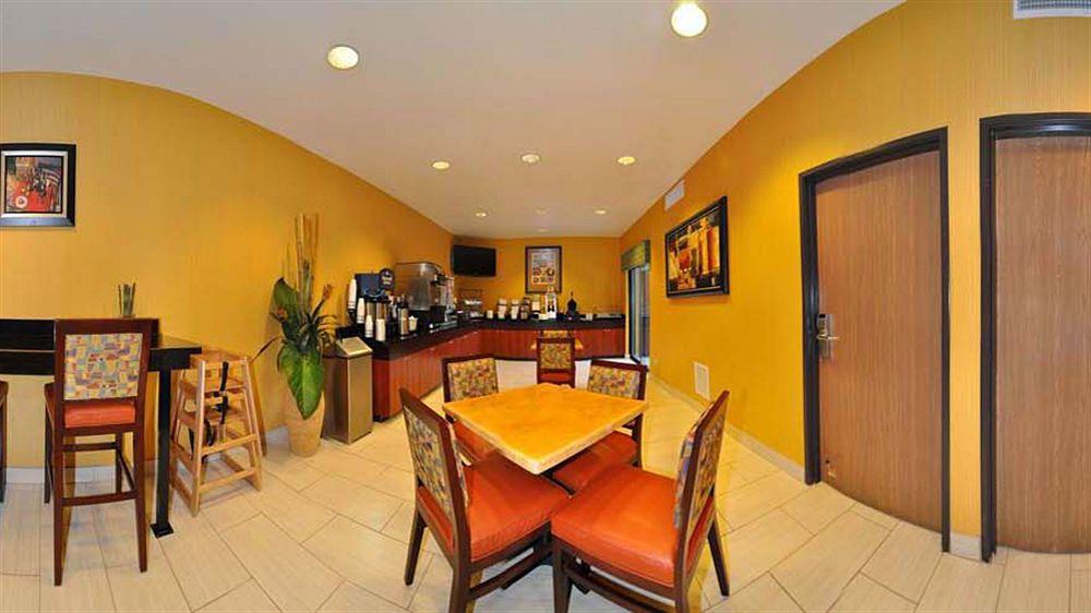 Best Western Plus Fresno Inn Εξωτερικό φωτογραφία