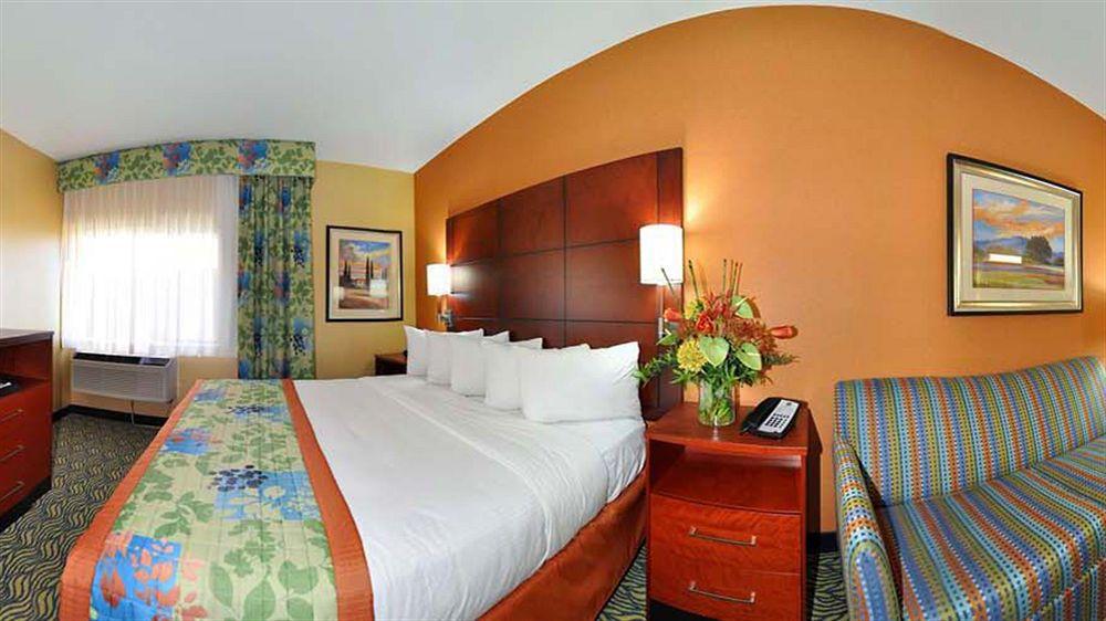 Best Western Plus Fresno Inn Εξωτερικό φωτογραφία