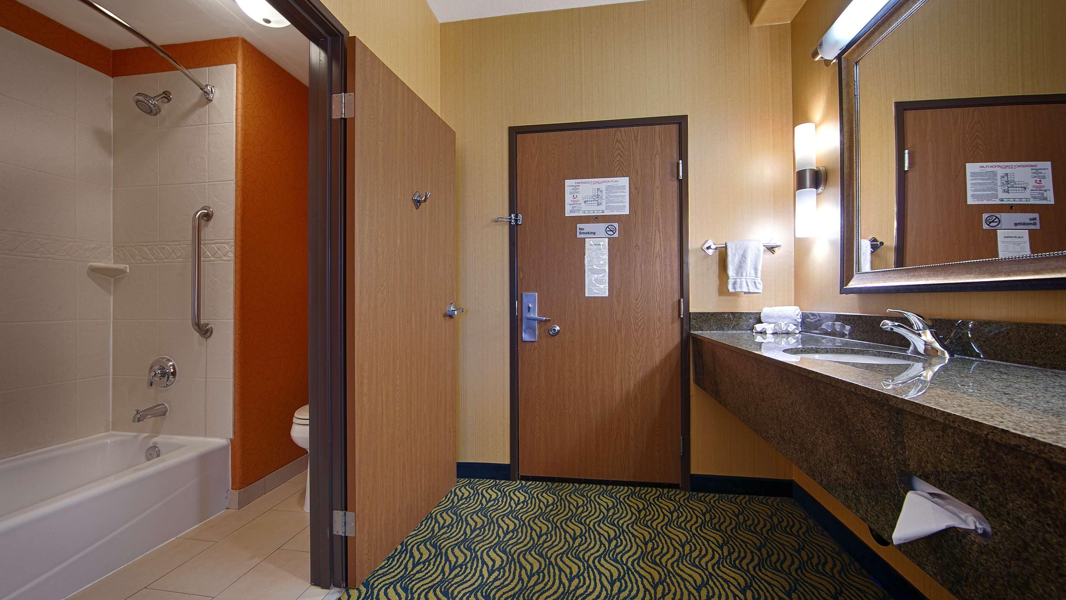 Best Western Plus Fresno Inn Εξωτερικό φωτογραφία