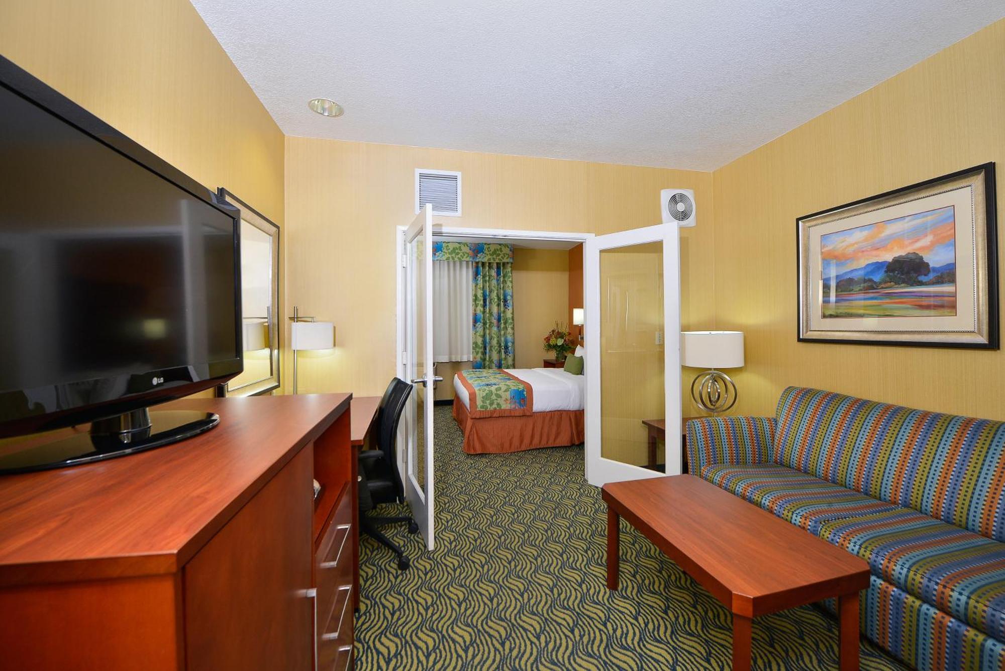 Best Western Plus Fresno Inn Εξωτερικό φωτογραφία