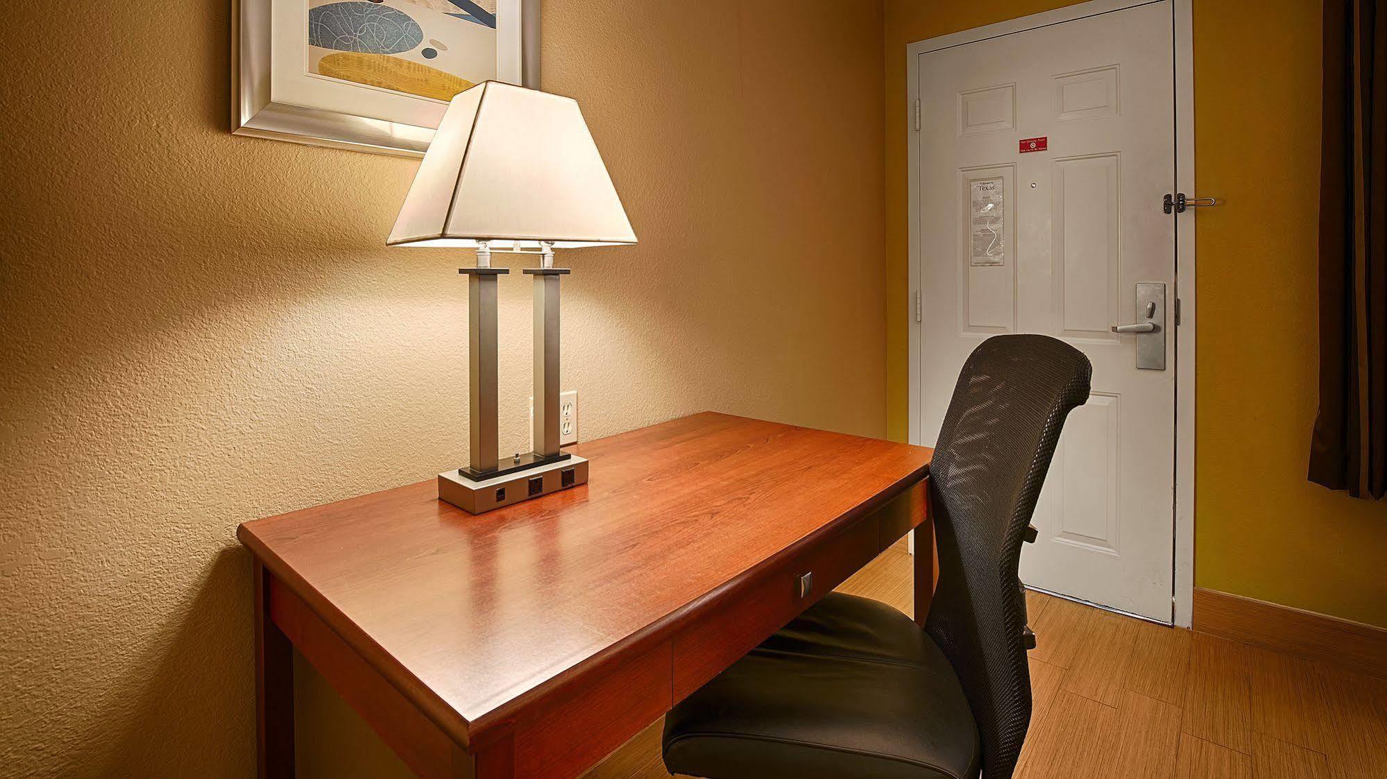 Best Western Plus Fresno Inn Εξωτερικό φωτογραφία