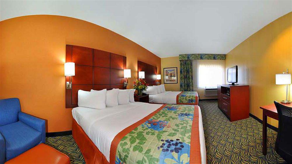 Best Western Plus Fresno Inn Εξωτερικό φωτογραφία